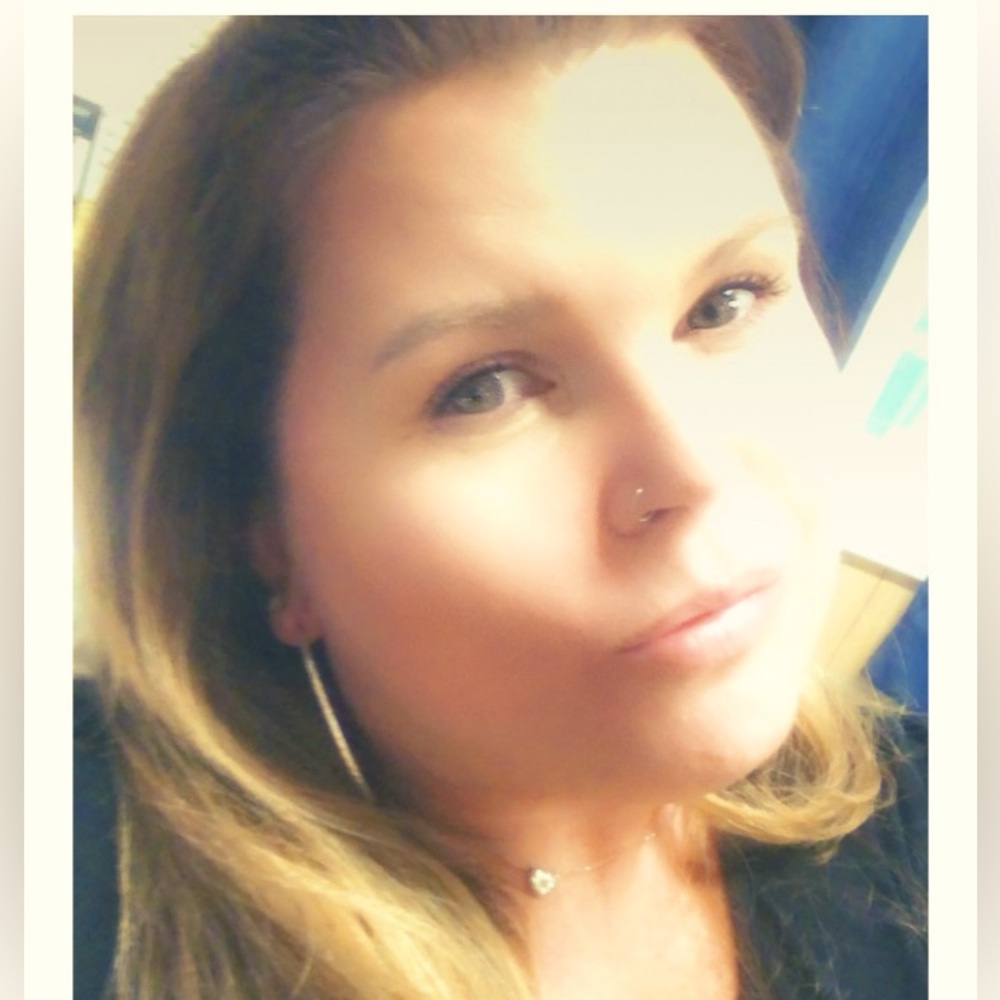 Meet your Posher, Christina